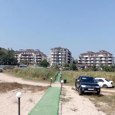 Апартамент Real Black Sea Шкорпиловци