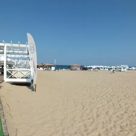 Real Black Sea Апартамент *